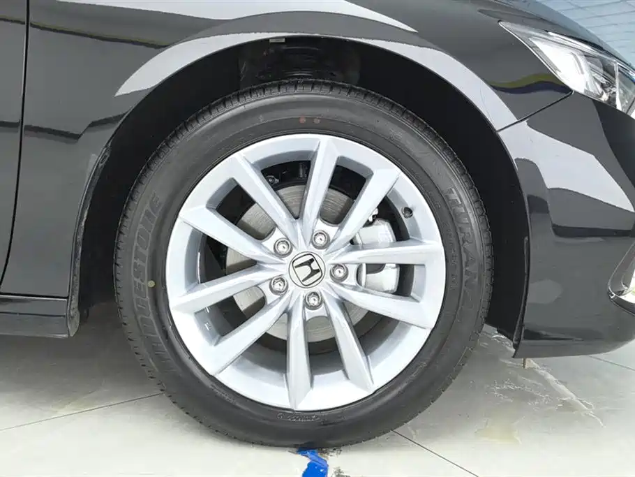 Honda Accord 2022 — фото 6