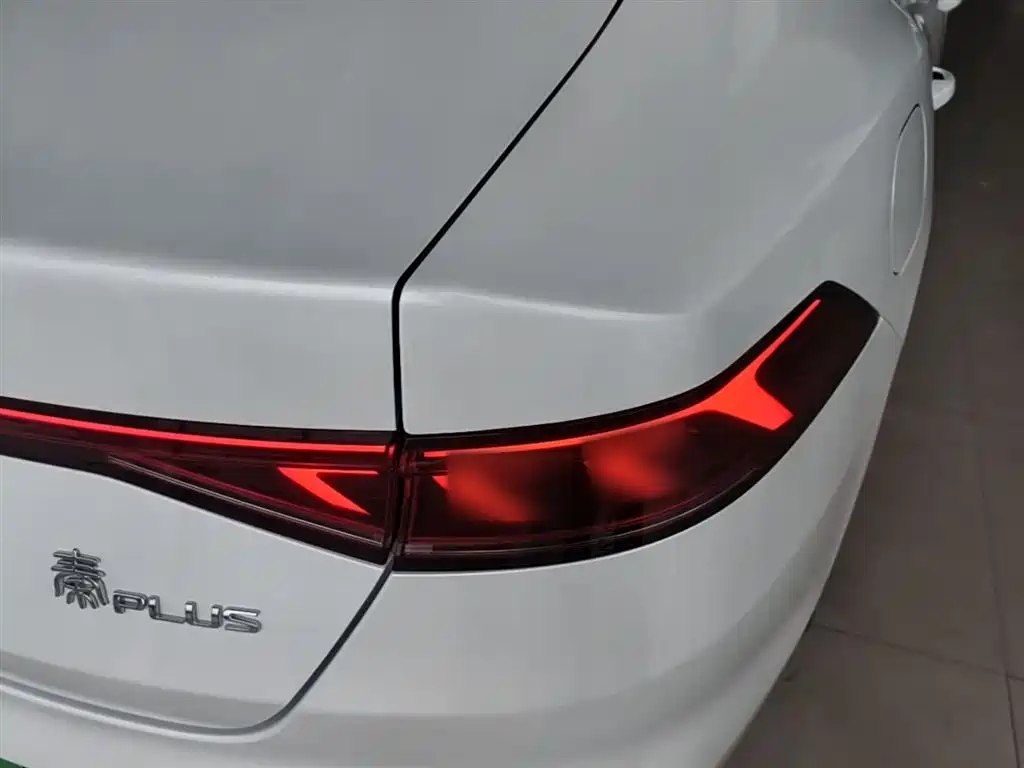 BYD Qin PLUS 2023 — фото 8