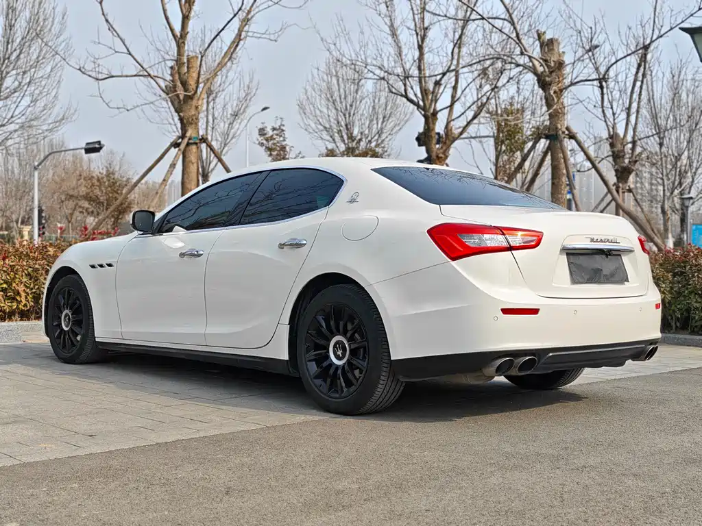 Maserati Ghibli 2016 — фото 4