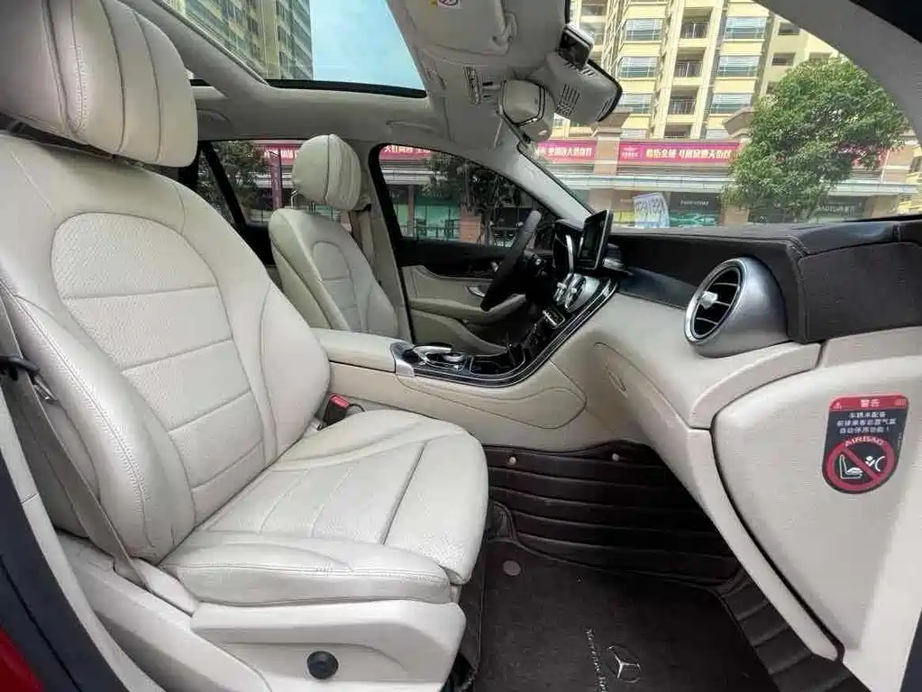Mercedes-Benz GLC 2016 — фото 17