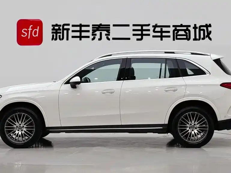 Mercedes-Benz GLC 2023