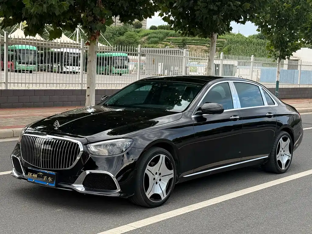 Mercedes-Benz E-Class 2021