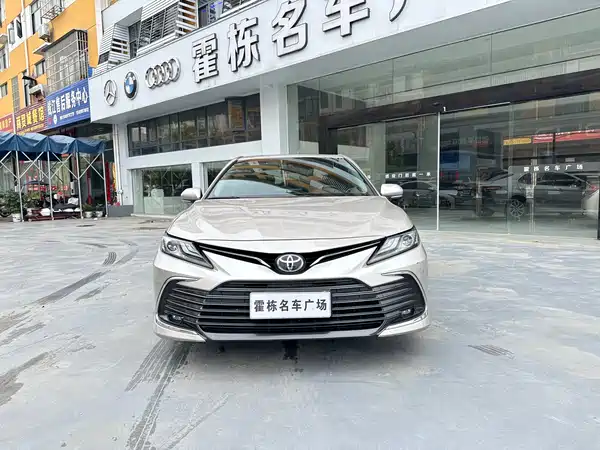 Toyota Camry 2021
