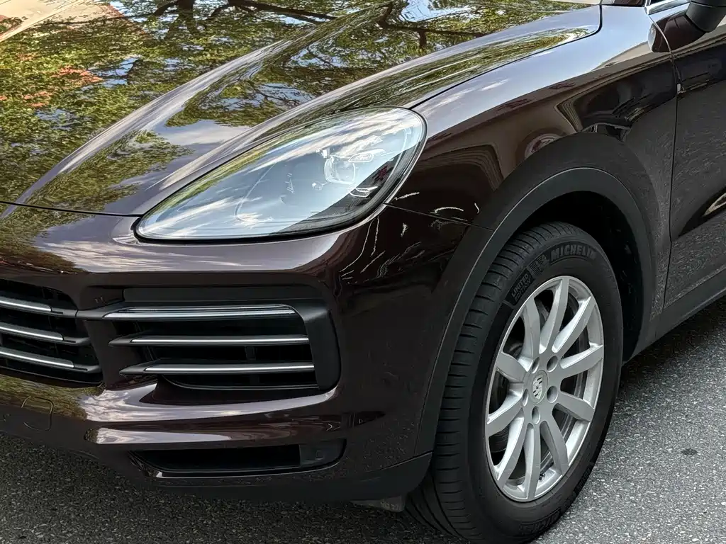 Porsche Cayenne 2018 — фото 24