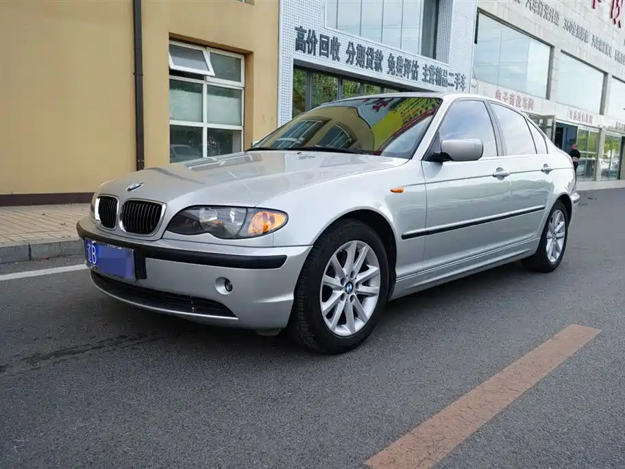 BMW 3 Series 2005