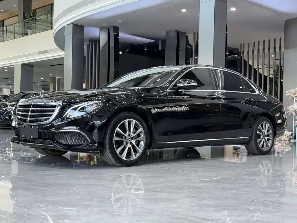 Mercedes-Benz E-Class 2019 — фото 1