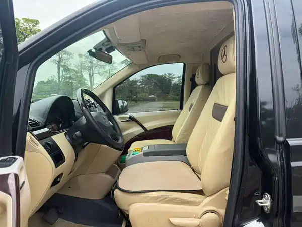 Mercedes-Benz Vito 2013
