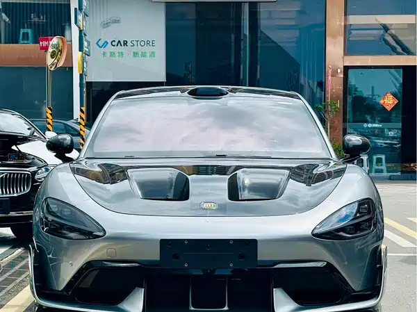 Xiaomi SU7 Ultra 2025
