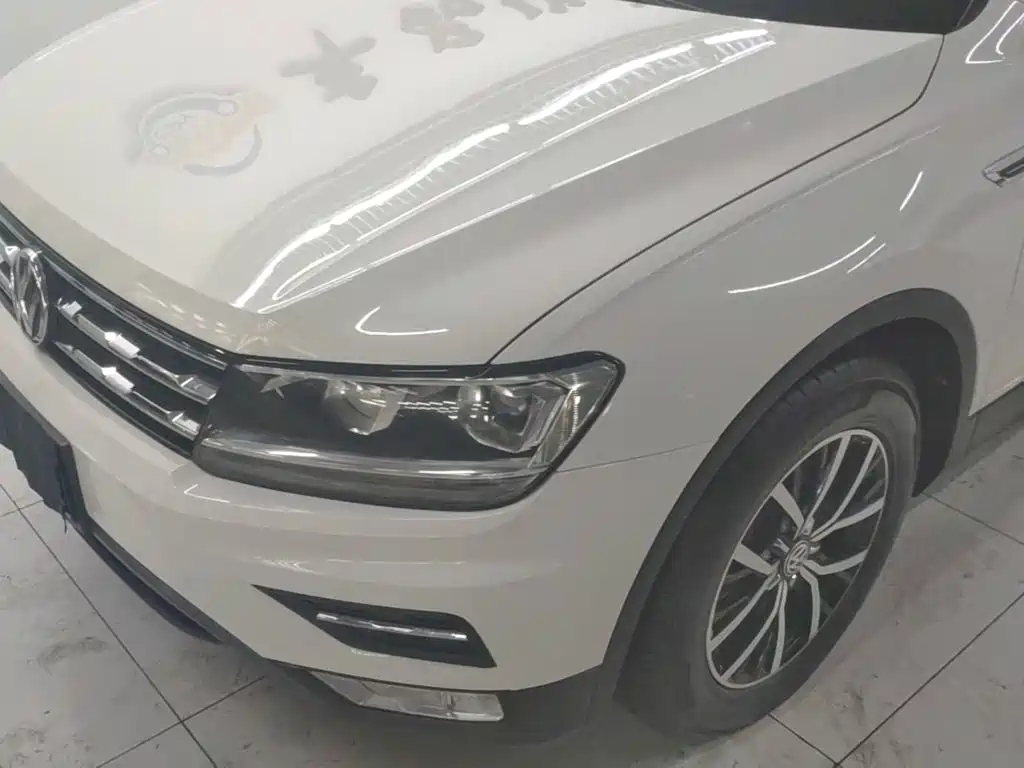 Volkswagen Tiguan L 2018 — фото 24