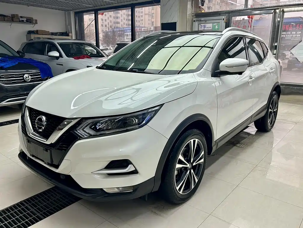 Nissan Qashqai 2022 — фото 1