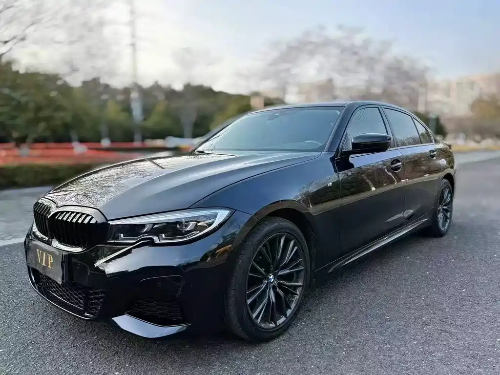BMW 3 Series 2021 — фото 1