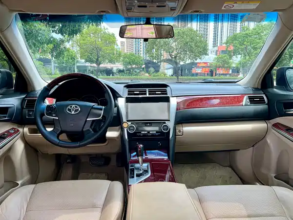 Toyota Camry 2014