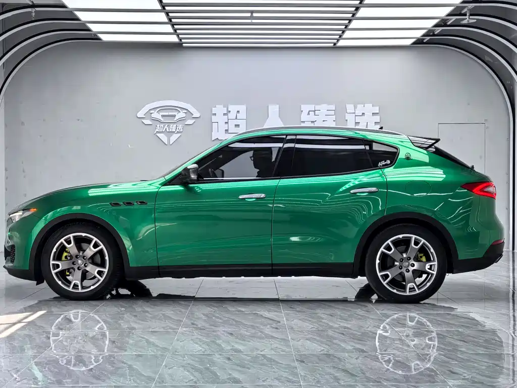 Maserati Levante 2016 — фото 13