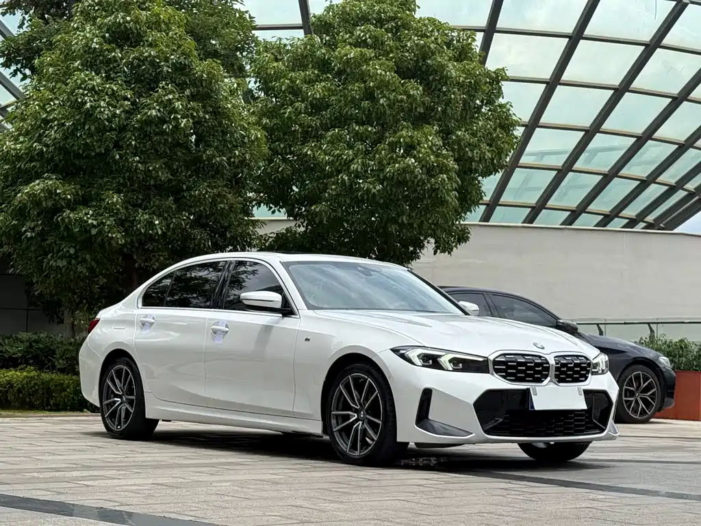 BMW 3 Series 2022