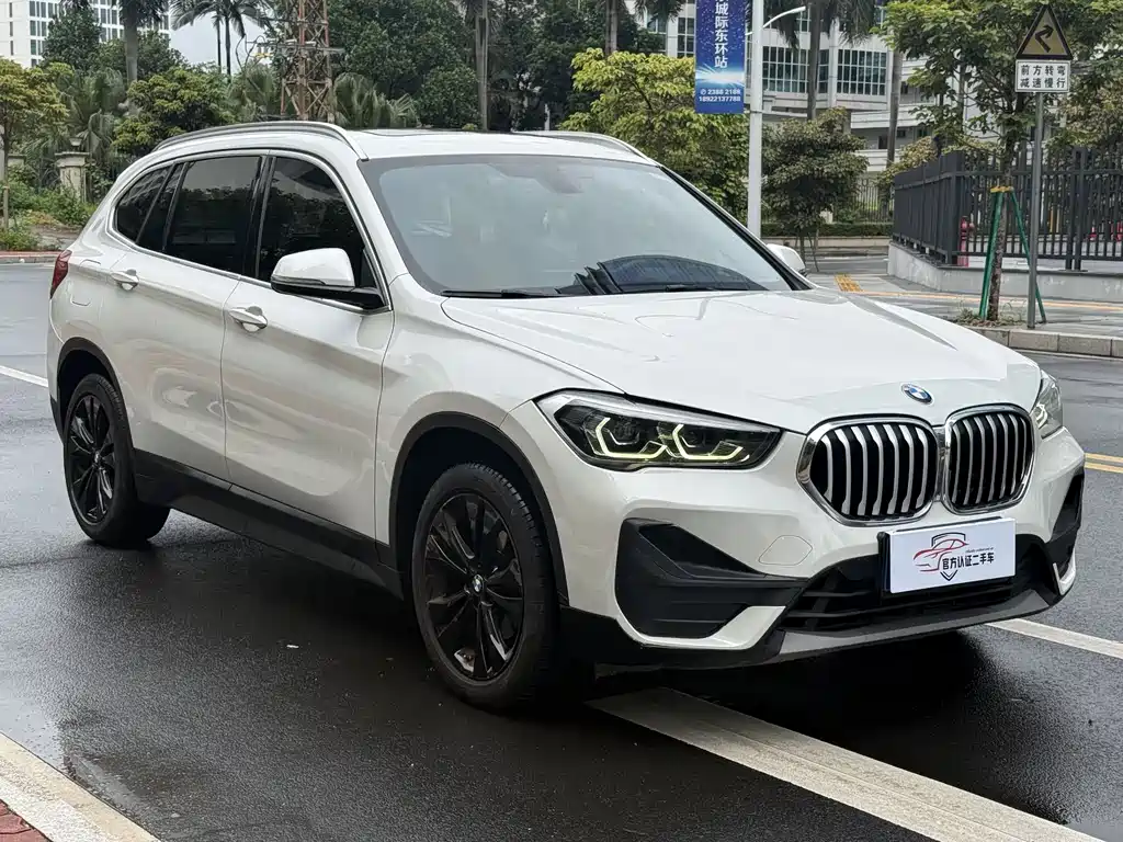 BMW X1 2021 — фото 3