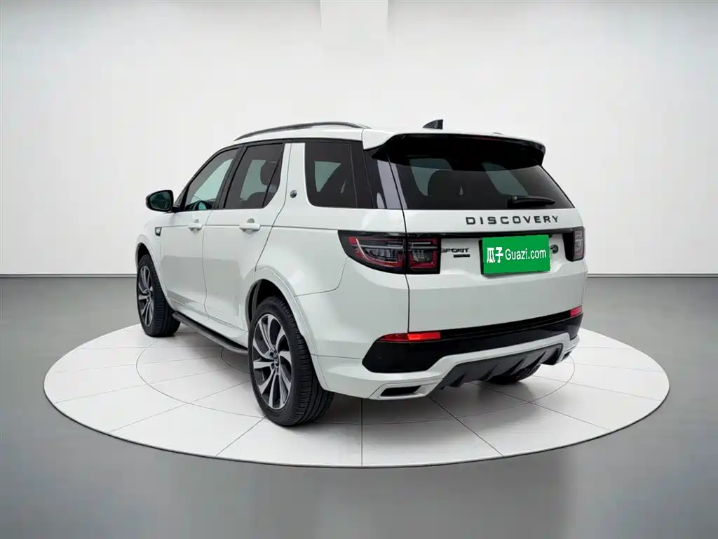 Land Rover Discovery Sport 2021