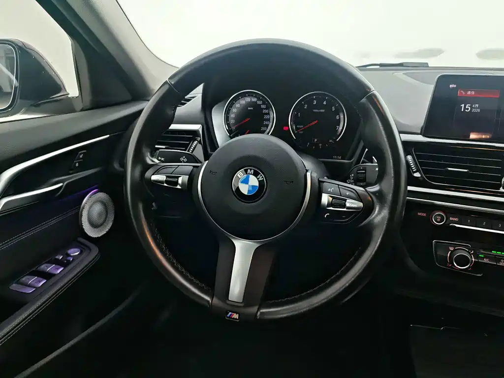 BMW 1 Series 2021 — фото 9