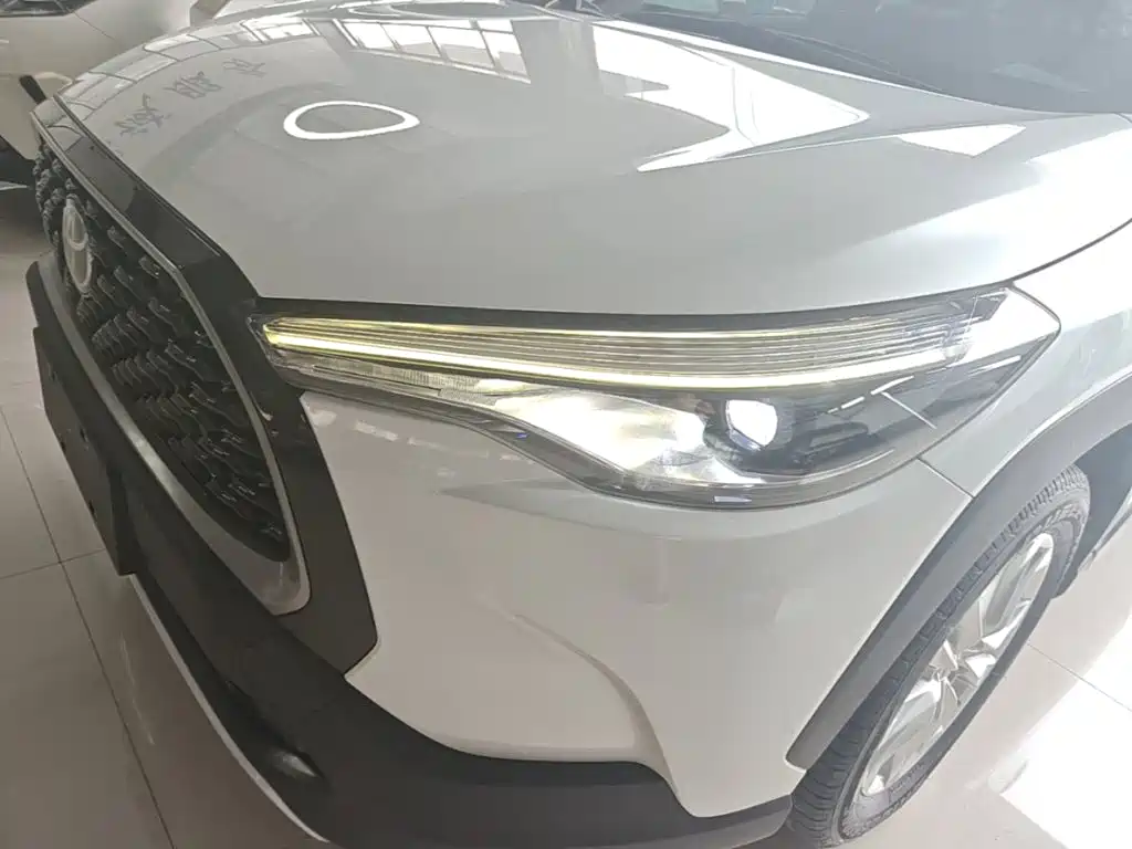 Toyota Corolla Cross 2022 — фото 24