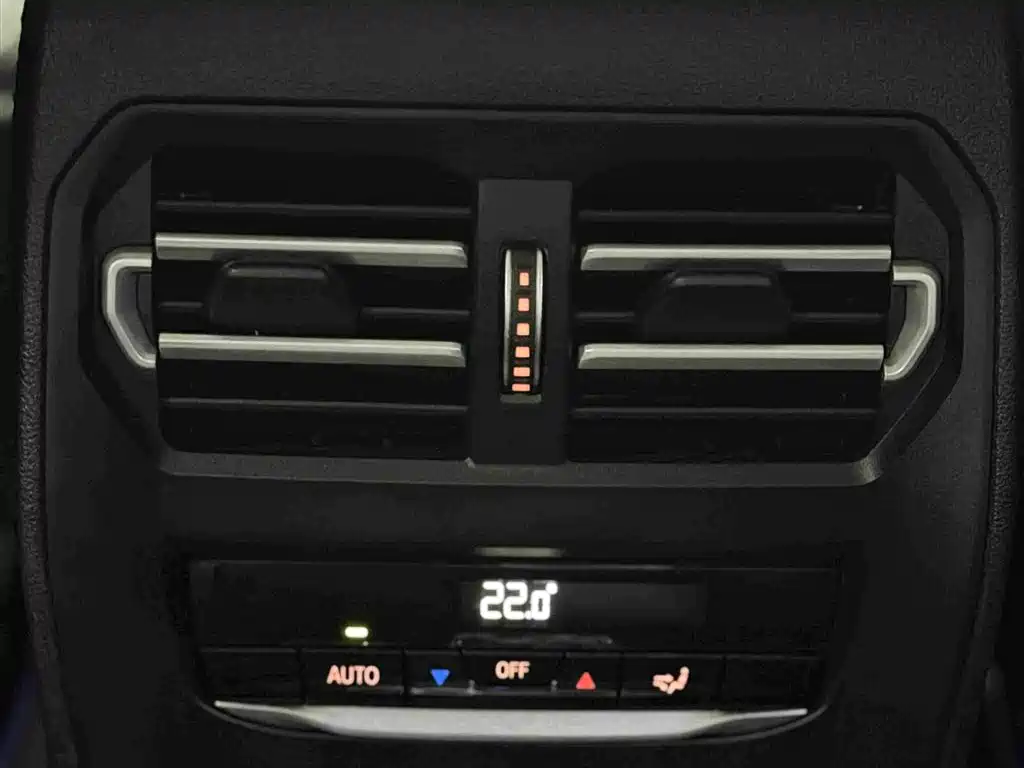 BMW 3 Series 2020 — фото 13
