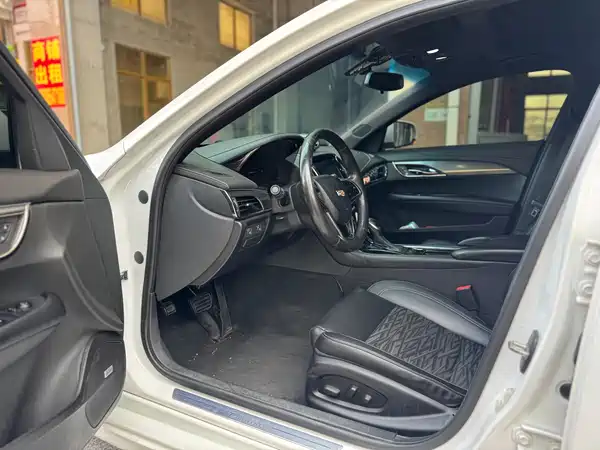 Cadillac ATS-L 2014