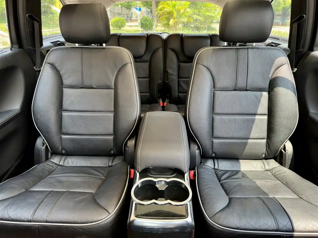 Mercedes-Benz R-Class 2015 — фото 17