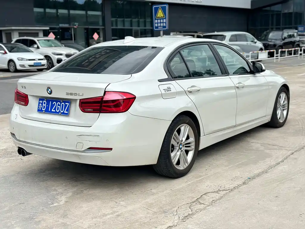 BMW 3 Series 2017