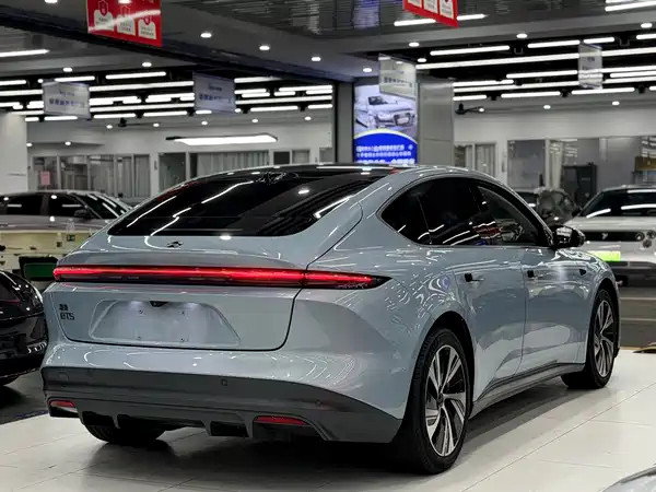 NIO ET5 2023