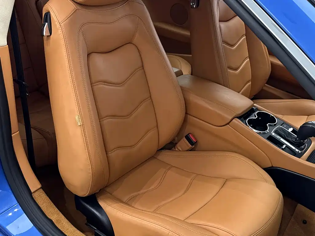 Maserati GranTurismo 2015 — фото 8