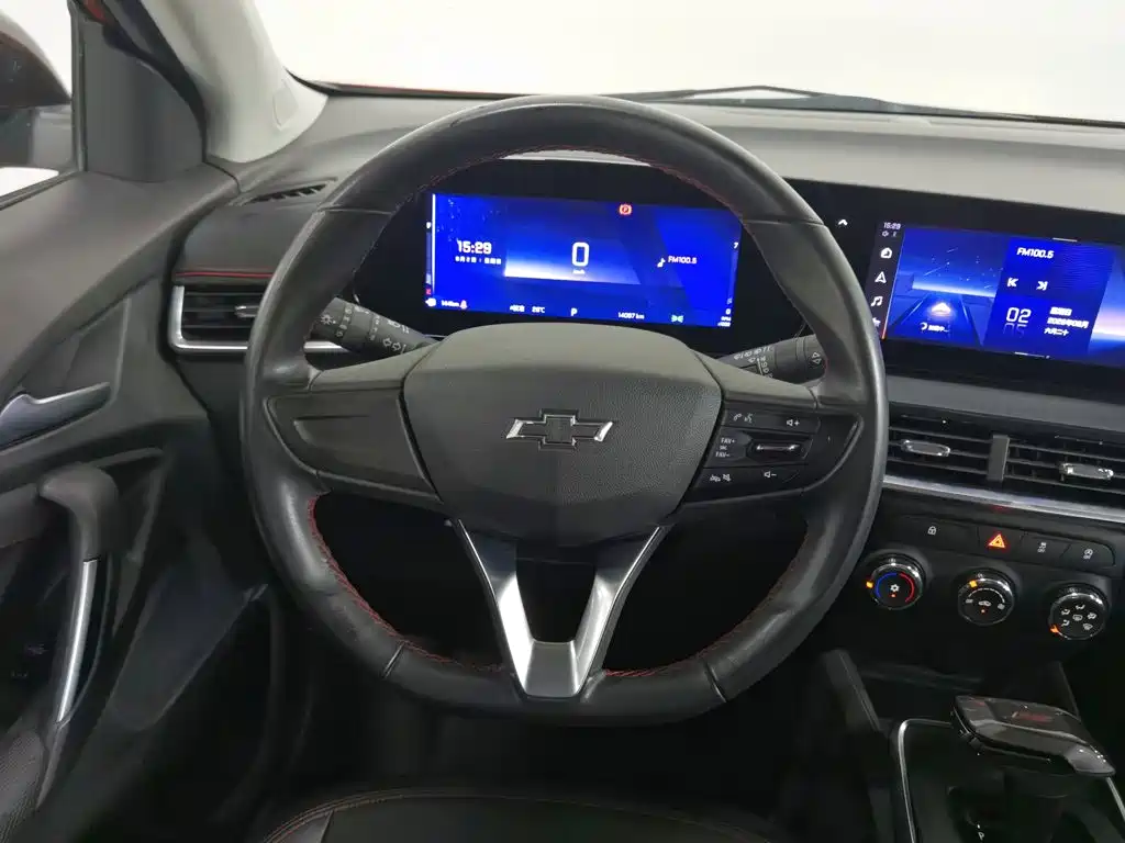 Chevrolet Trax 2023 — фото 11