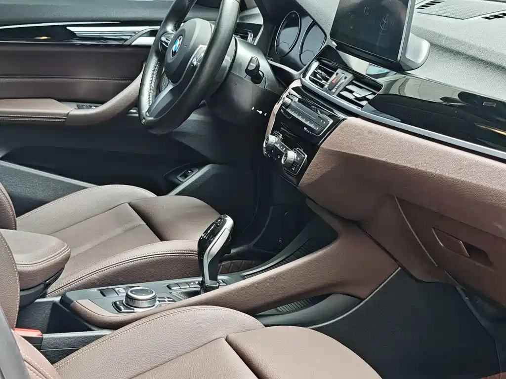 BMW X1 2022 — фото 18
