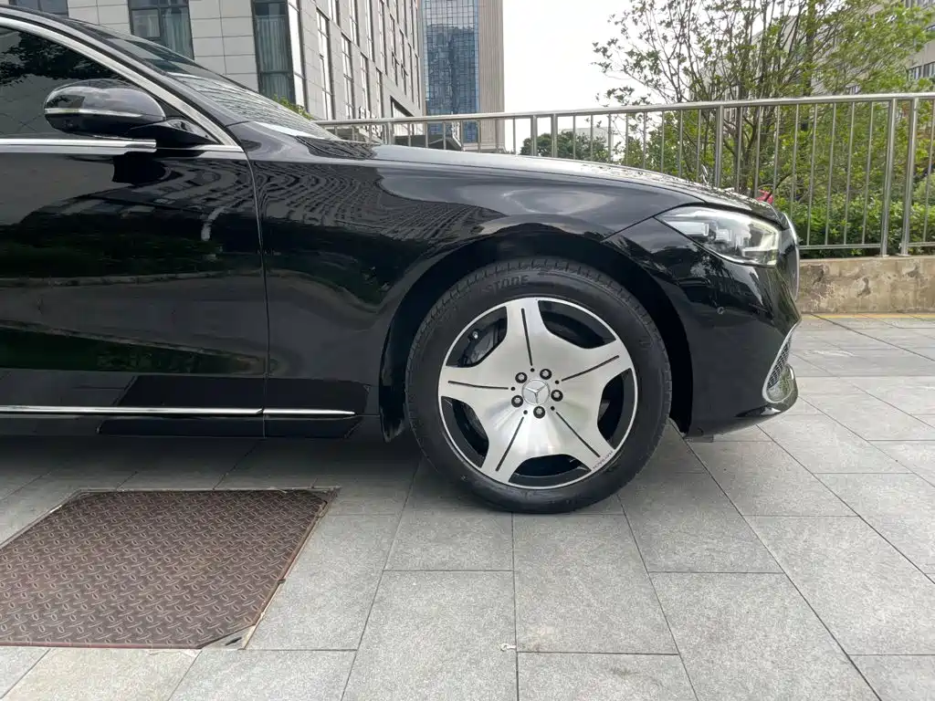 Mercedes-Benz Maybach S-Class 2025 — фото 24