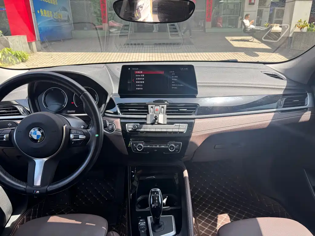 BMW X2 2022 — фото 9