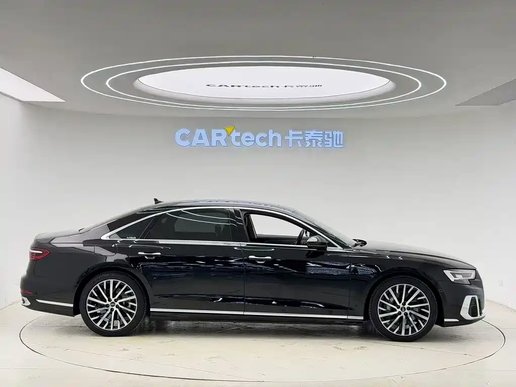 Audi A8 2023 — фото 4