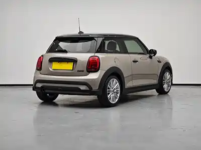 MINI MINI 2022