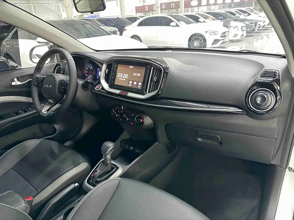 Kia KX1 2023 — фото 18