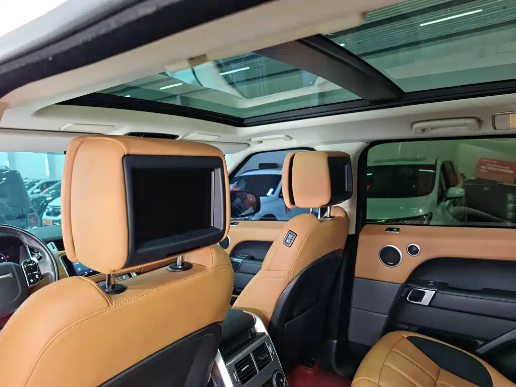 Land Rover Sport 2022 — фото 12