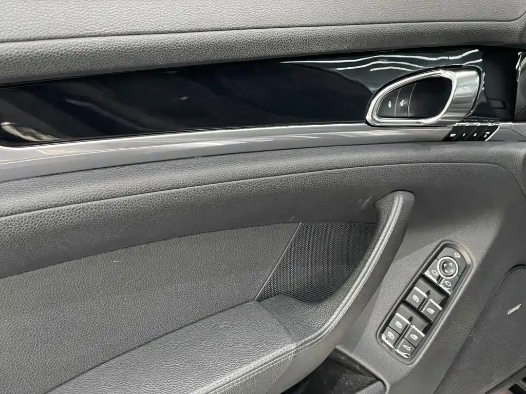 Porsche Panamera 2014 — фото 21
