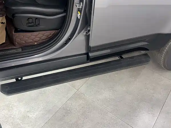 Land Rover Defender 2022