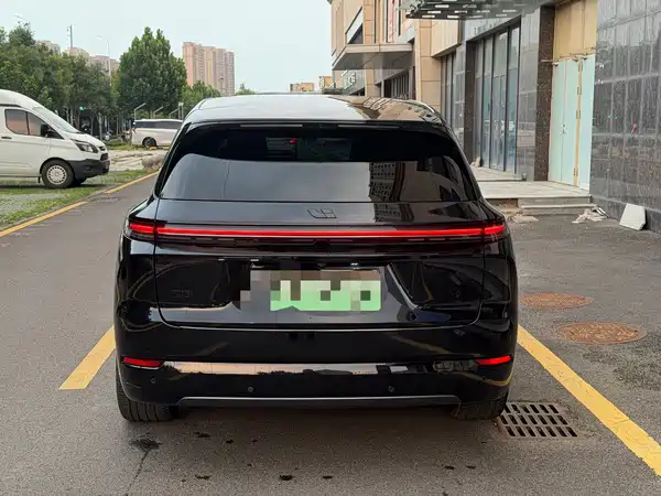 Li Auto L7 2025