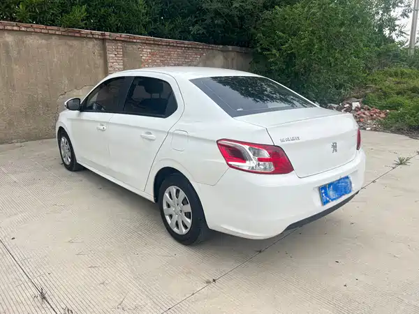 Peugeot 301 2016