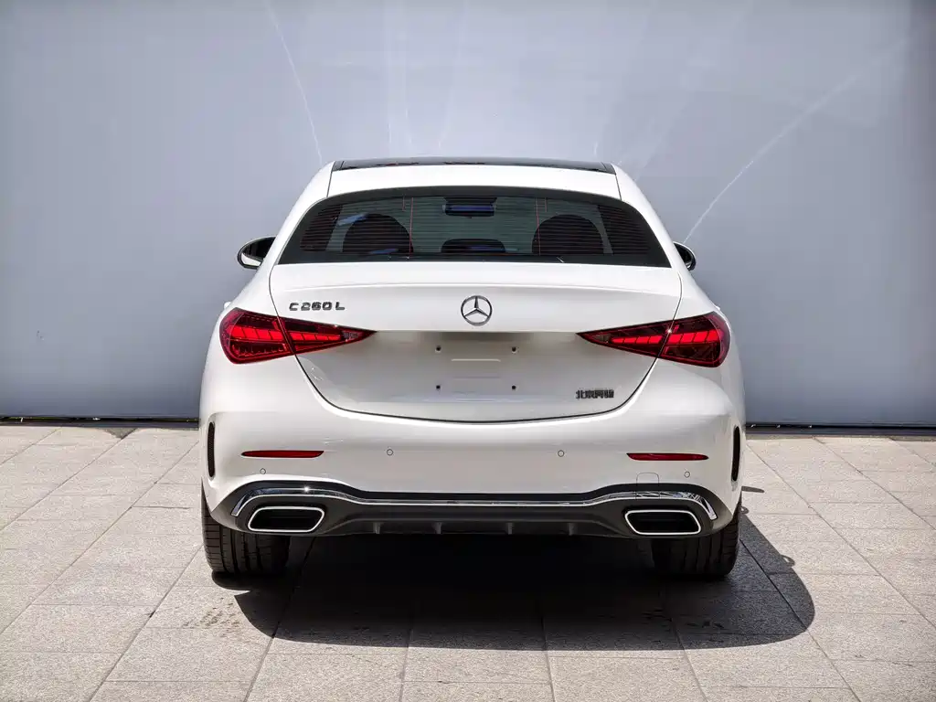 Mercedes-Benz C-Class 2025 — фото 4