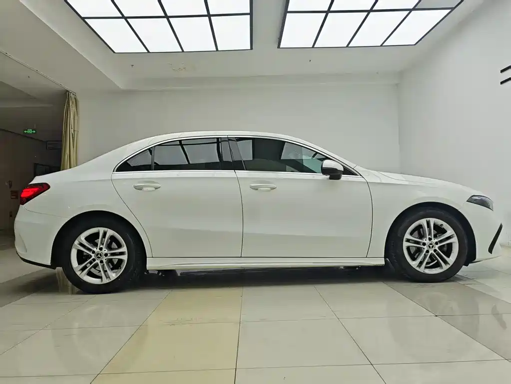 Mercedes-Benz A-Class 2023