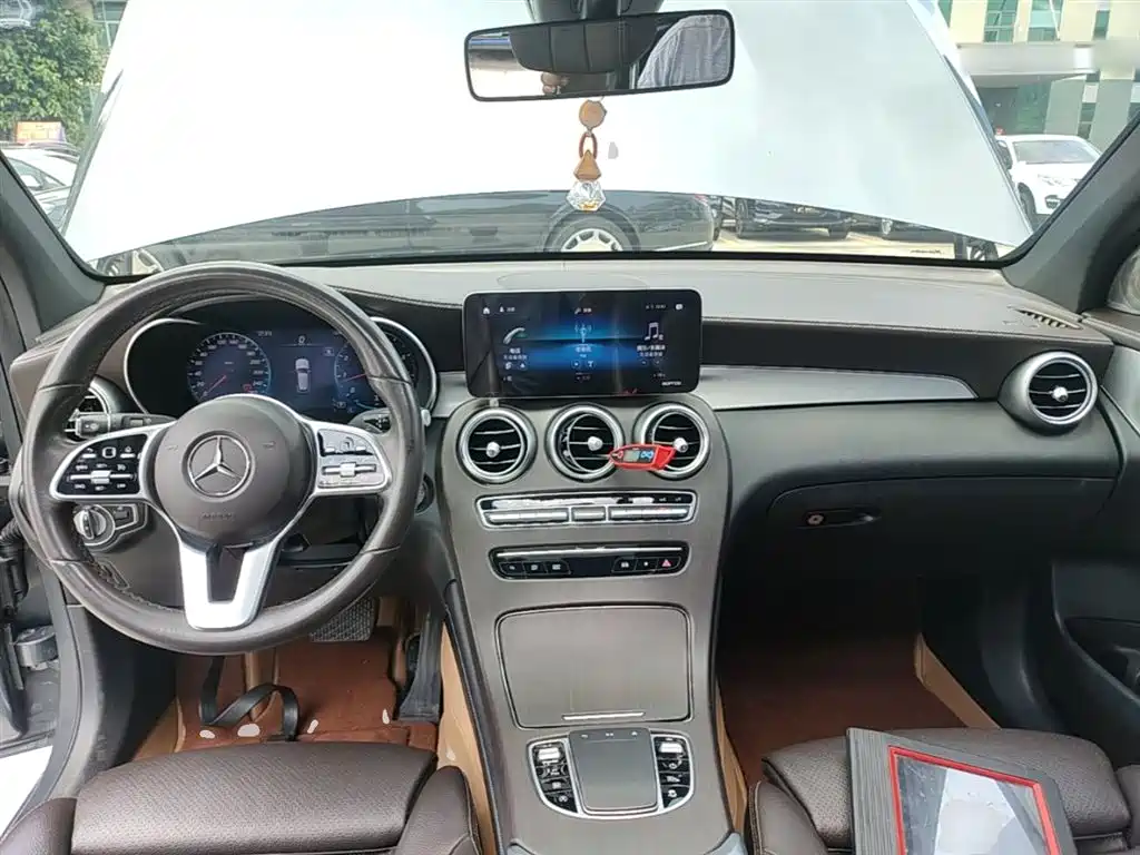 Mercedes-Benz GLC 2021 — фото 10