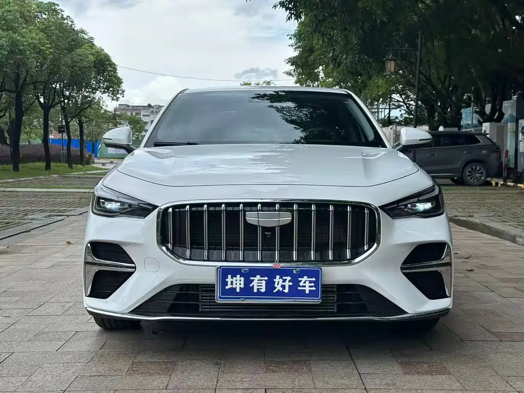 Geely Emgrand 2025