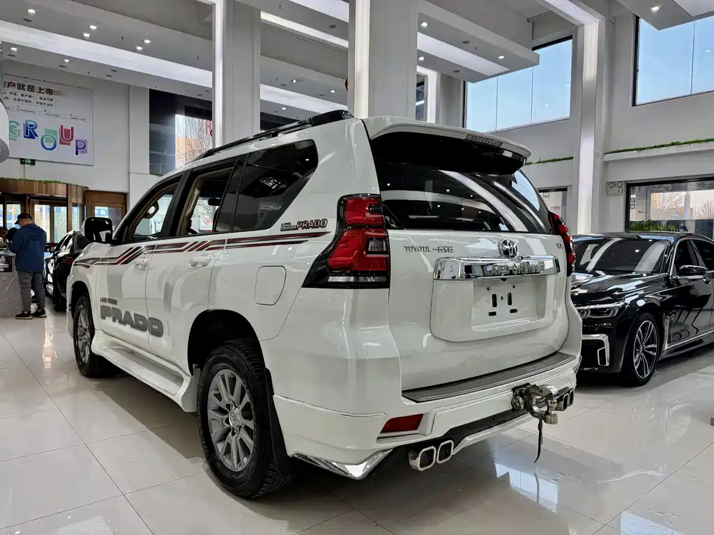 Toyota Prado 2018 — фото 18