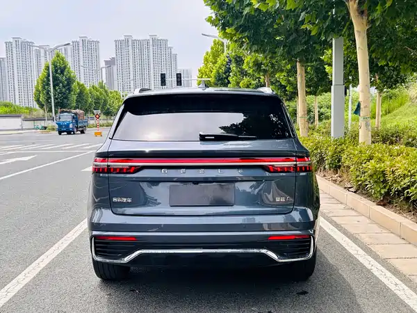 Geely Xingyue L 2025