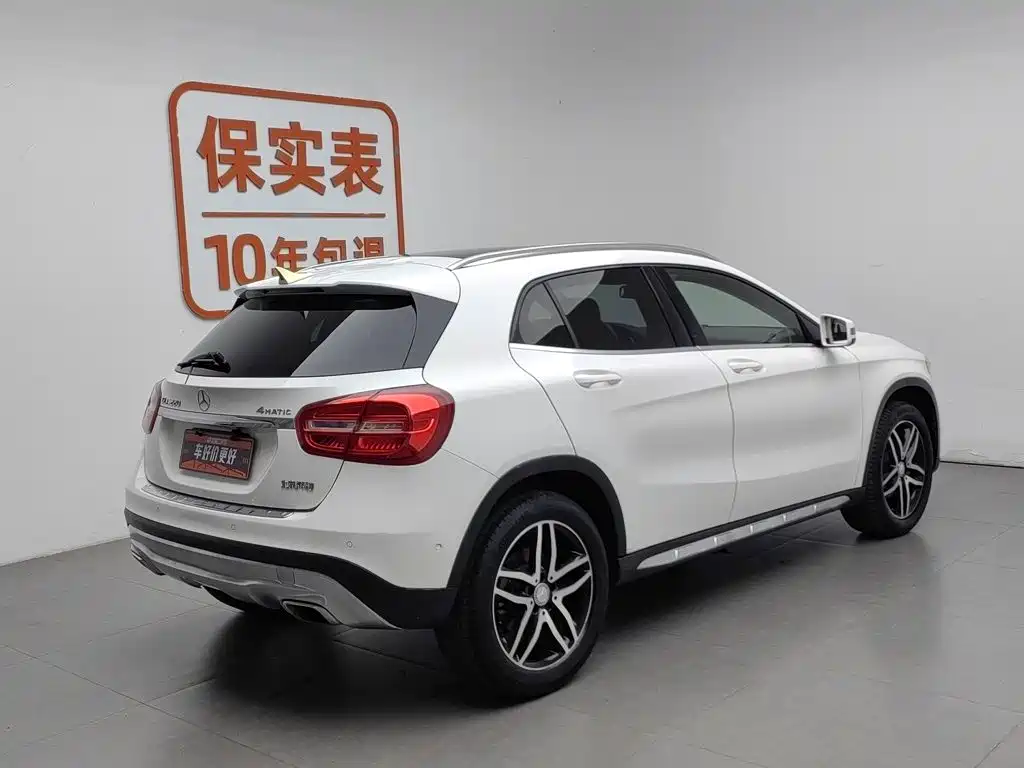 Mercedes-Benz GLA 2016