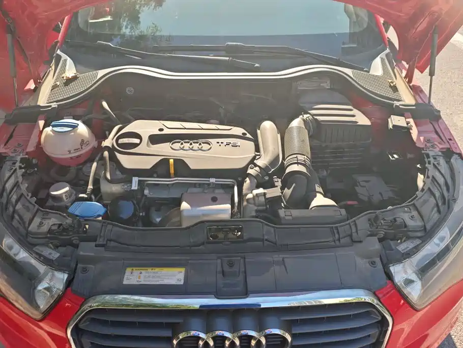 Audi A1 2015 — фото 10
