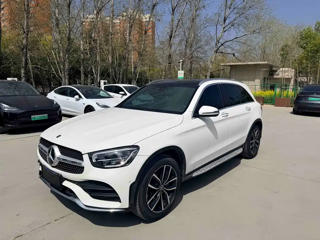 Mercedes-Benz GLC 2021 — фото 1