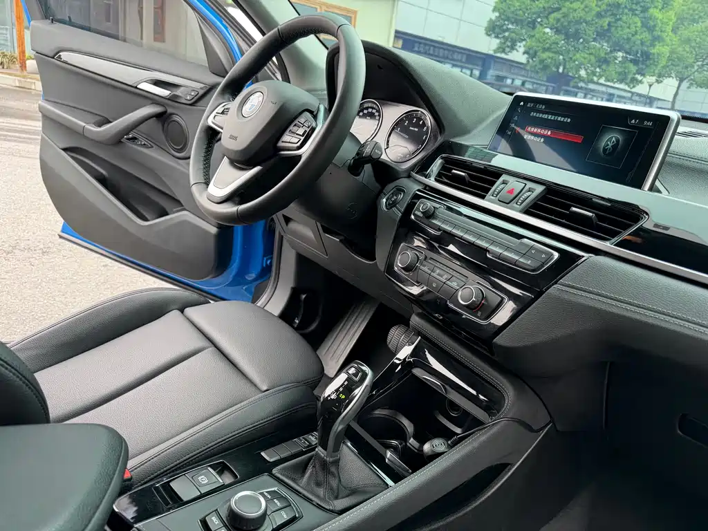 BMW X2 2019 — фото 12